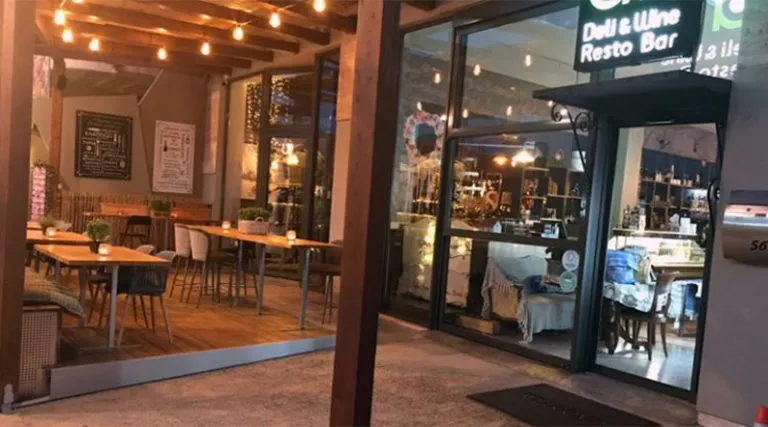 Το alpha pi Deli & Wine Resto Bar στο Πικέρμι ζητά προσωπικό