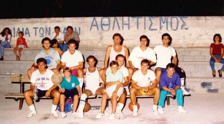Ραφήνα: Όταν το μπάσκετ παιζόταν σε ανοιχτά γήπεδα (φωτό)