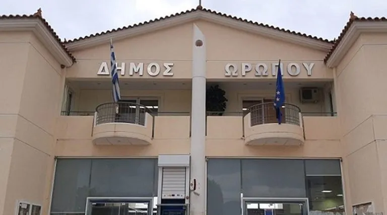 Ο στενός συνεργάτης υποψήφιος απέναντι στον δήμαρχο