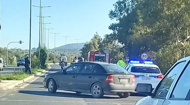 Αστυνομία και Πυροσβεστική στη Λεωφόρο Σπάτων! Τι έγινε;